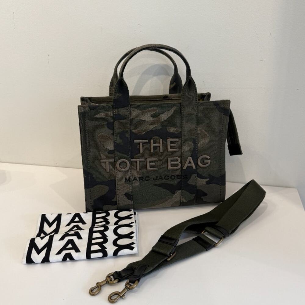 Limited‼️Marc Jacobs The Camo Jacquard Medium Tote Bag 2S4HTT002H03 $325